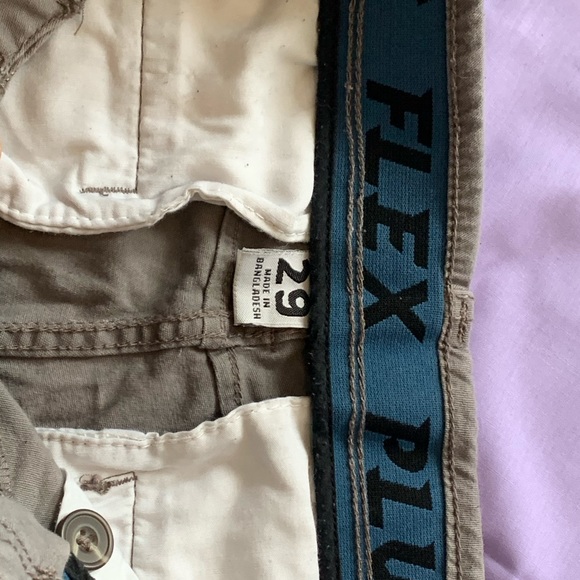 Gray flat front khaki shorts - Picture 4 of 4